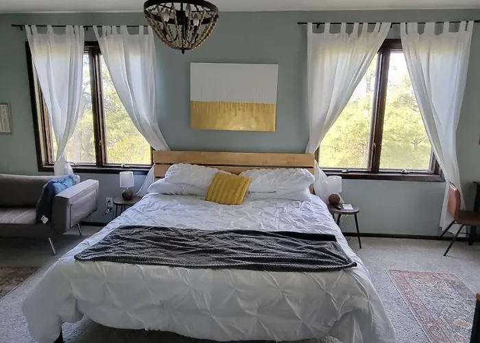 Pueblo Canyon Inn